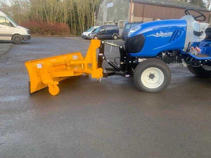 450mm x 1350mm Snow Blade for NH Boomer